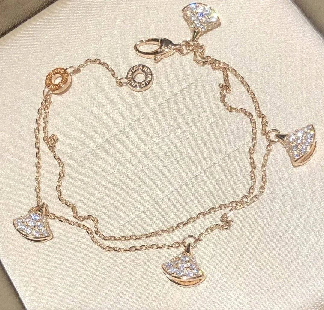 1 (Priority shipping for favorites) (b * v * l * g * a * i)