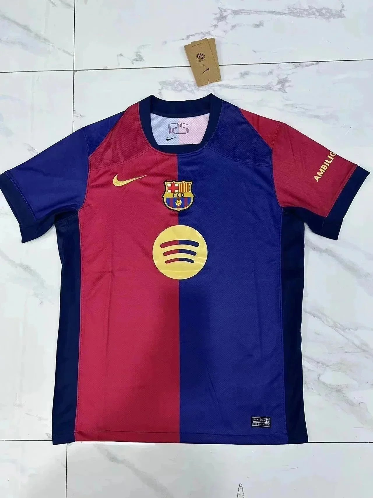 24-25 Barcelona home court